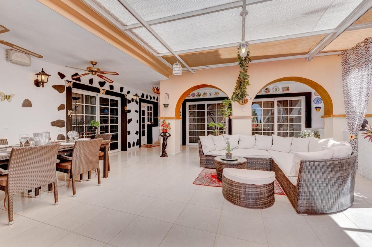 Beautiful Apartment In Terrazas Del Duque I Costa Adeje  ภายนอก รูปภาพ