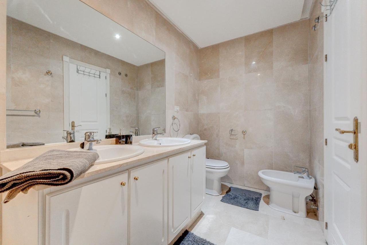 Beautiful Apartment In Terrazas Del Duque I Costa Adeje  ภายนอก รูปภาพ