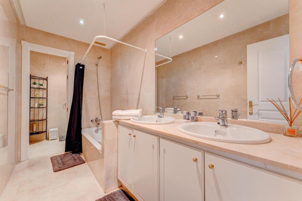 Beautiful Apartment In Terrazas Del Duque I Costa Adeje  ภายนอก รูปภาพ
